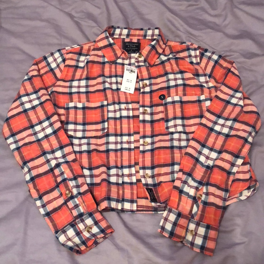 Abercrombie Plaid Peach and Navy Croptop, size s